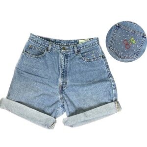 38 . Vintage 🌸 90s Eddie Bauer Jean Shorts Embroidered